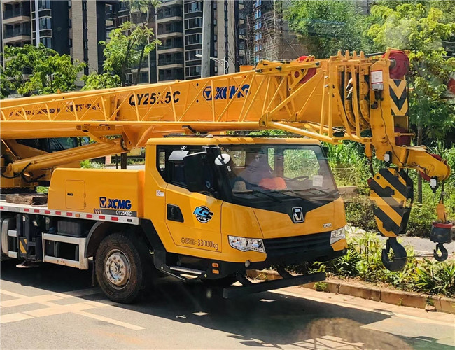 六盘水市大件设备吊装租赁吊车